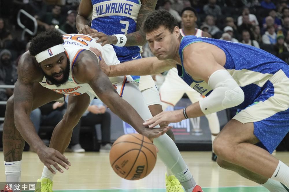 中显得略显 中显得略显